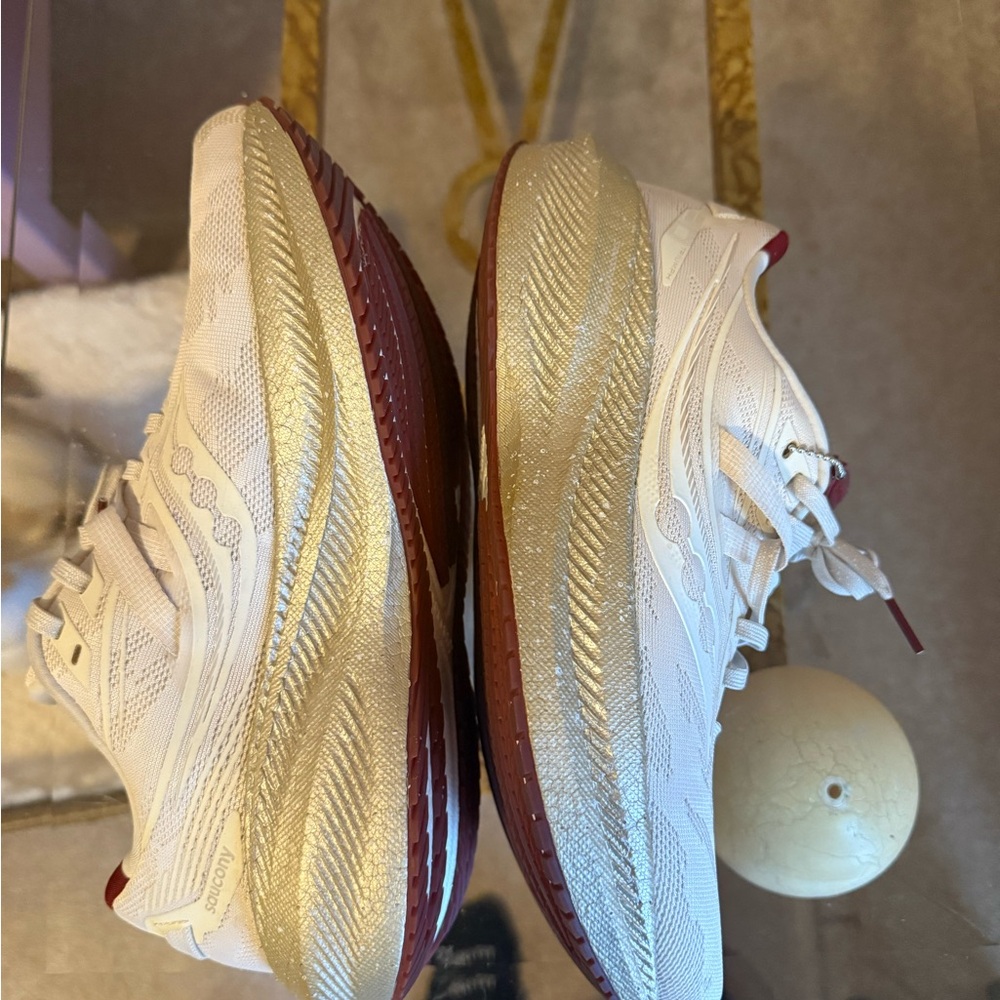 Saucony Cream & Burgundy Women's Training Shoes
